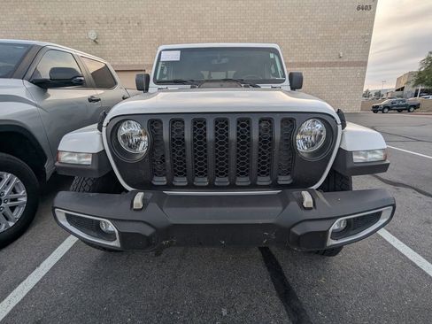 Used 2022 Jeep Gladiator Overland w/ Trailer Tow Package image 2