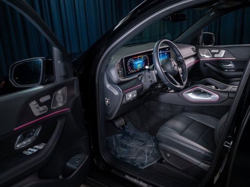 Certified 2025 Mercedes-Benz GLS 450 4MATIC image 11