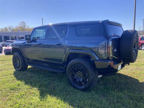 New 2026 GMC Hummer EV SUV w/ LPO, Dark Essentials Package image 6
