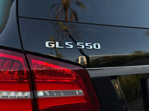 Used 2019 Mercedes-Benz GLS 550 4MATIC image 11
