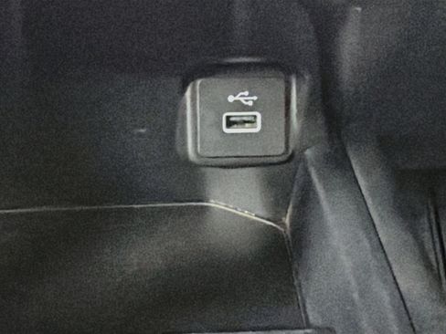 Used 2025 Honda HR-V LX image 25