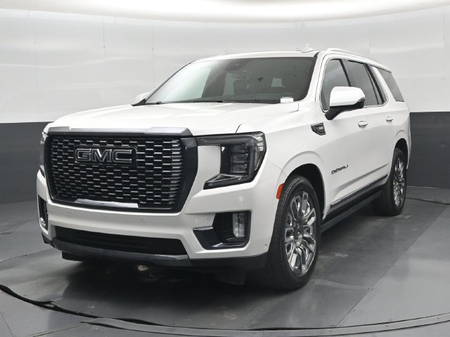 Used 2023 GMC Yukon Denali Ultimate AWD/4WD image 37