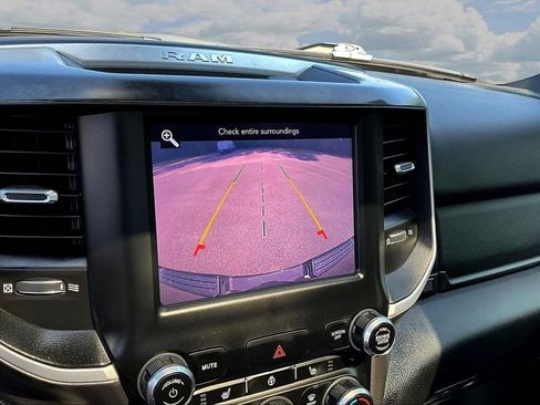 Used 2020 RAM 1500 Big Horn AWD/4WD image 17