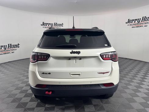 Used 2021 Jeep Compass Trailhawk AWD/4WD image 8
