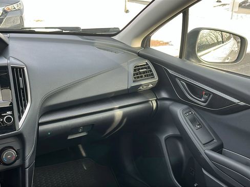 Used 2017 Subaru Impreza 2.0i Premium image 24