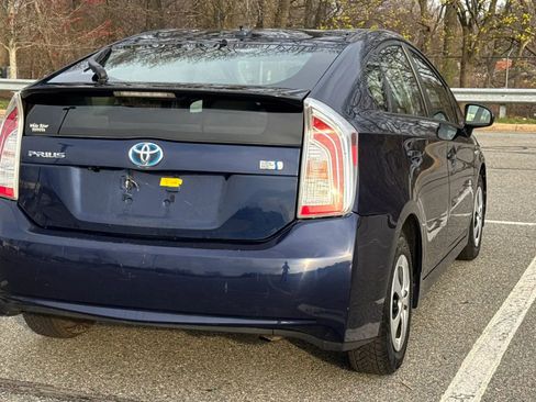 Used 2014 Toyota Prius Three FWD image 5