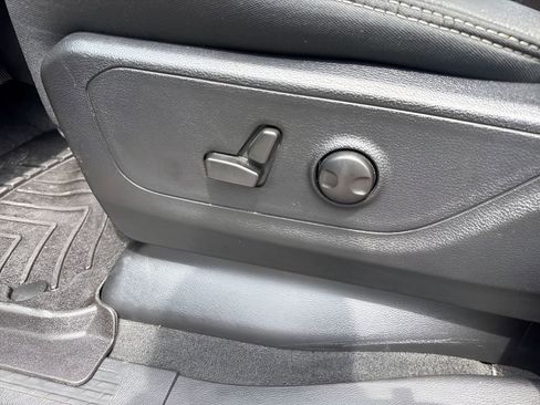 Used 2022 RAM 1500 Big Horn image 10