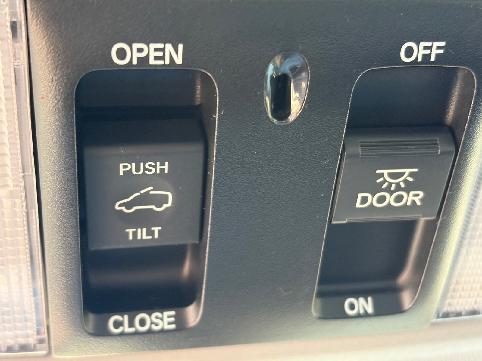 Used 2021 Honda Pilot Touring image 38