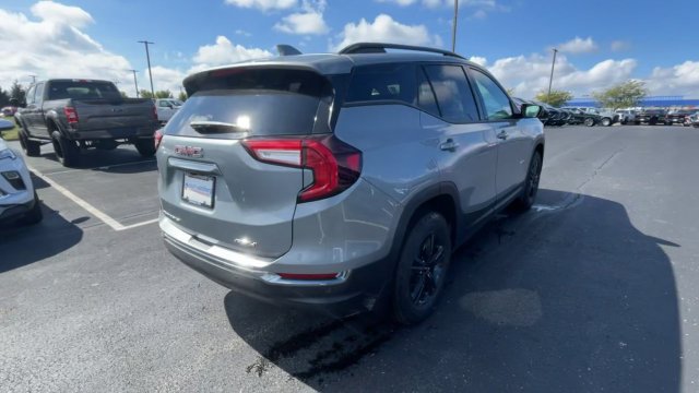 Used 2024 GMC Terrain AT4 w/ Tech Package AWD/4WD image 9