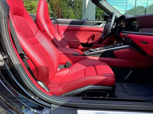 Used 2024 Porsche 911 Carrera S RWD image 8