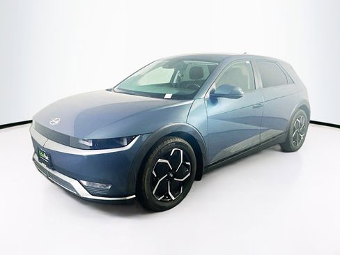 Used 2024 Hyundai Ioniq 5 SEL image 3