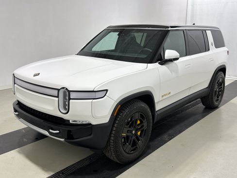 Used 2023 Rivian R1S Adventure AWD/4WD image 1