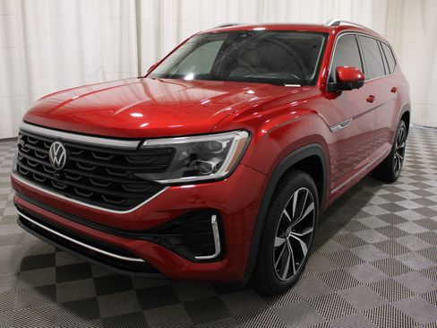 Used 2024 Volkswagen Atlas SEL Premium R-Line AWD/4WD image 38