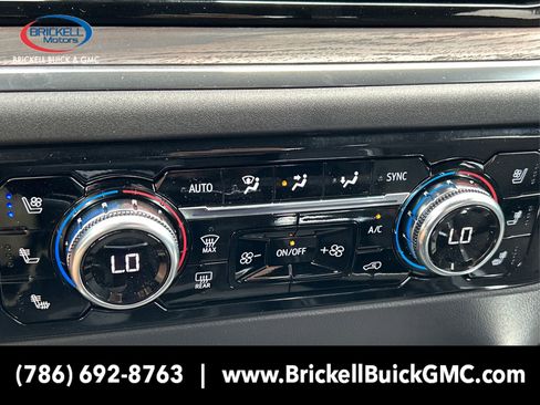 New 2025 GMC Sierra 1500 SLT w/ SLT Convenience Package image 28