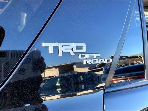 Used 2021 Toyota 4Runner TRD Off-Road AWD/4WD image 10