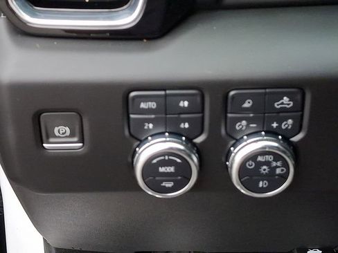 Used 2022 GMC Sierra 1500 Denali image 34