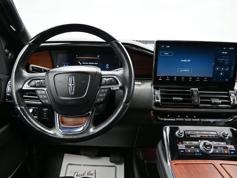 Used 2023 Lincoln Navigator Reserve AWD/4WD image 16
