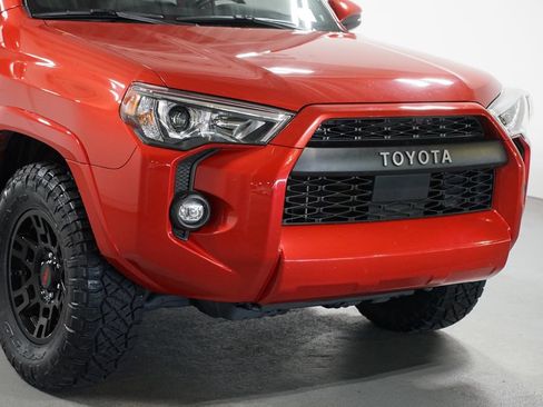 Certified 2024 Toyota 4Runner SR5 Premium w/ Moonroof Package AWD/4WD image 4