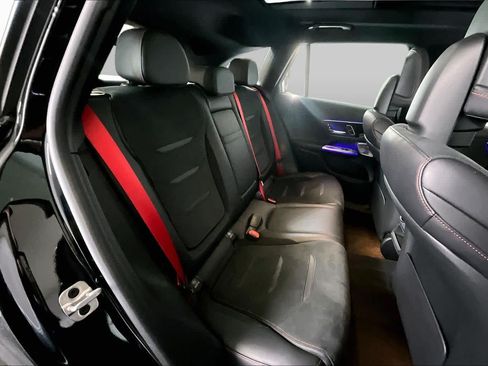 Used 2024 Mercedes-Benz GLC 43 AMG 4MATIC image 20