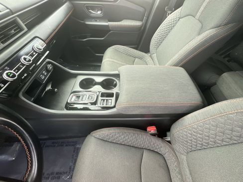 Used 2023 Honda Pilot Sport image 22