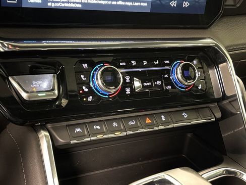 Used 2025 GMC Sierra 1500 Denali image 38