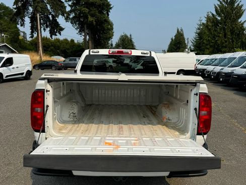 Used 2022 Chevrolet Colorado LT w/ Fleet Safety Package RWD image 9
