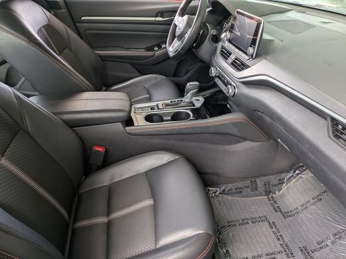 Used 2025 Nissan Altima 2.5 SR AWD/4WD image 30