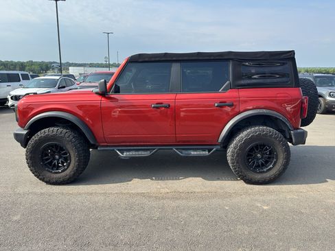 Used 2022 Ford Bronco 4-Door AWD/4WD image 8