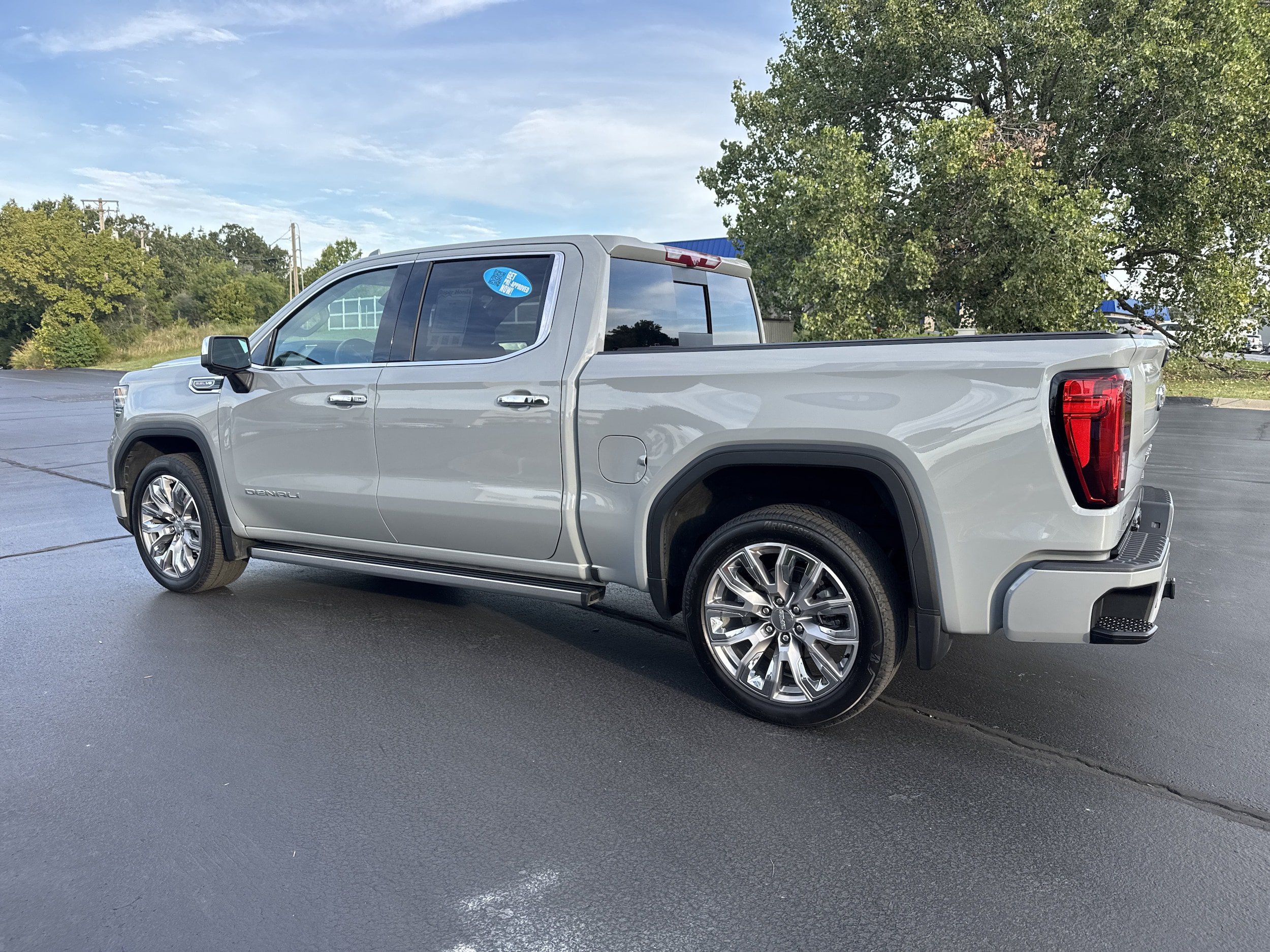 Used 2025 GMC Sierra 1500 Denali AWD/4WD image 5