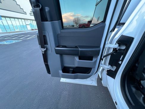 Used 2022 Ford F150 XL w/ Trailer Tow Package image 13