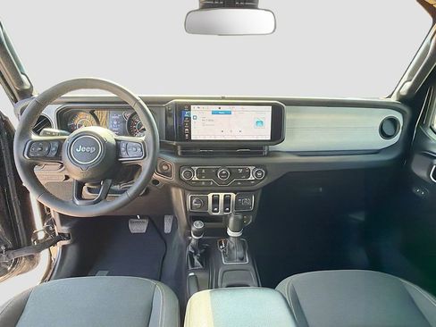 Used 2024 Jeep Wrangler Sport S image 16