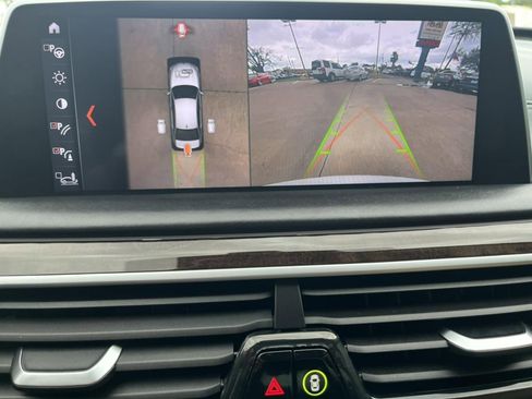 Used 2016 BMW 750i RWD image 21