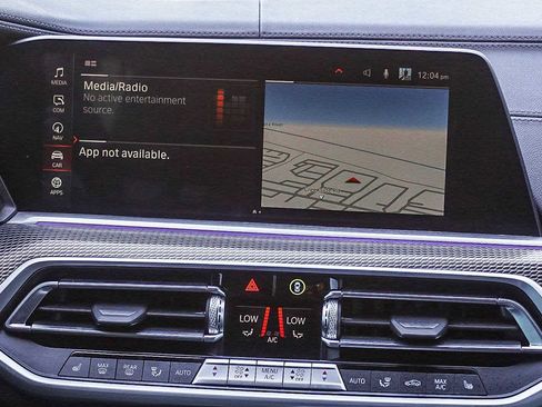 Used 2022 BMW X5 sDrive40i w/ M Sport Package image 16