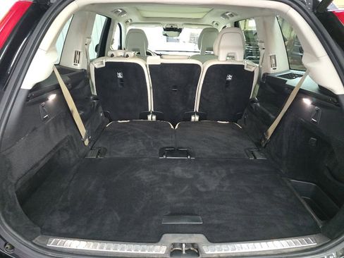 Used 2021 Volvo XC90 T6 Momentum AWD/4WD image 12
