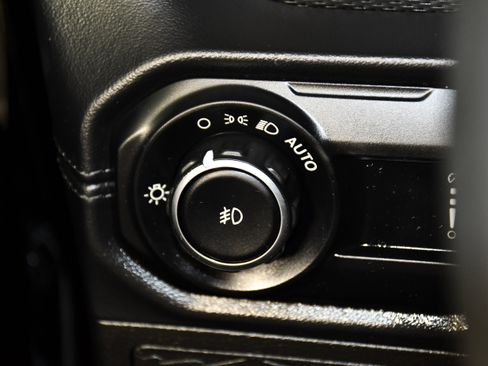 Used 2024 Jeep Wrangler Unlimited Rubicon image 37