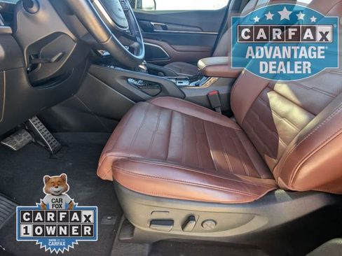 Used 2024 Kia Telluride SX Prestige w/ Towing Package image 17