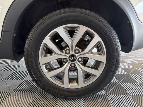 Used 2016 Kia Sportage LX w/ LX Popular Package image 8