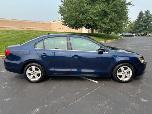 Used 2013 Volkswagen Jetta TDI FWD image 4