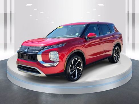 Used 2024 Mitsubishi Outlander SE AWD/4WD image 3