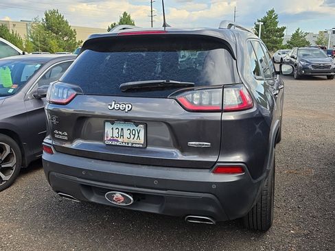 Used 2021 Jeep Cherokee Latitude Lux w/ Sun & Sound Group AWD/4WD image 3