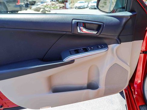 Used 2012 Toyota Camry LE FWD image 21