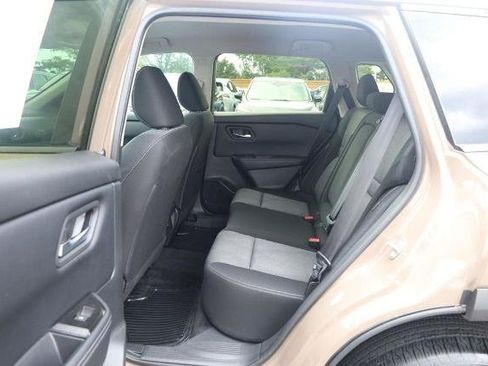 Certified 2025 Nissan Rogue SV AWD/4WD image 20