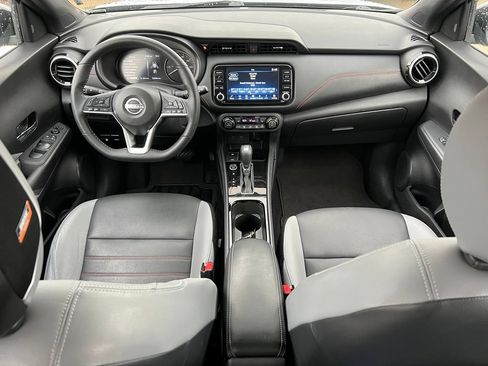 Used 2024 Nissan Kicks SR w/ SR Premium Package FWD image 24