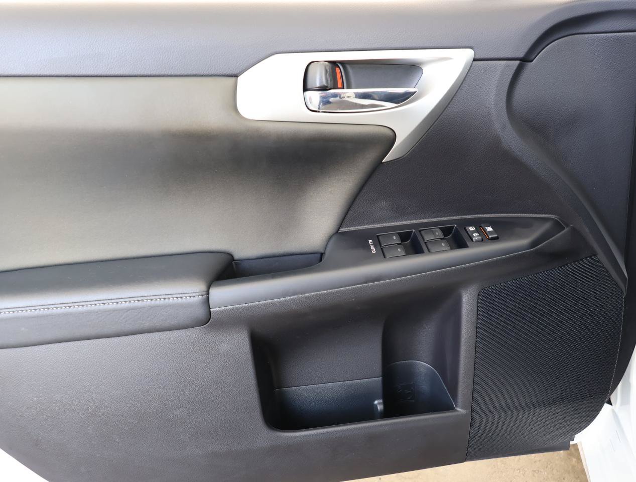 Used 2012 Lexus CT 200h Premium FWD image 34