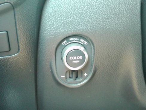 Used 2012 Kia Soul + w/ Audio Pkg FWD image 33