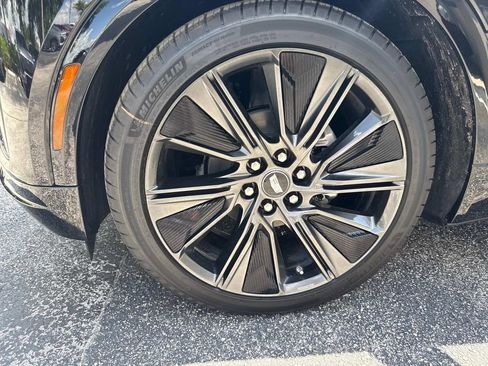 New 2025 Cadillac Lyriq Sport image 10