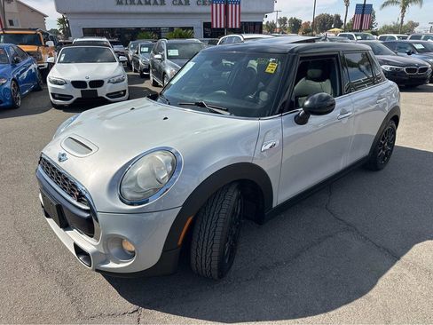 Used 2016 MINI Cooper S image 11