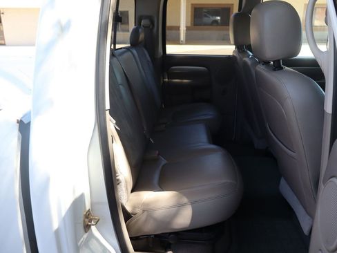 Used 2005 Dodge Ram 2500 Truck SLT image 21