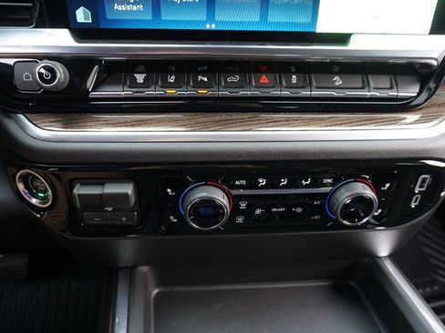 New 2026 Chevrolet Silverado 2500 LT w/ Trail Boss Package image 15