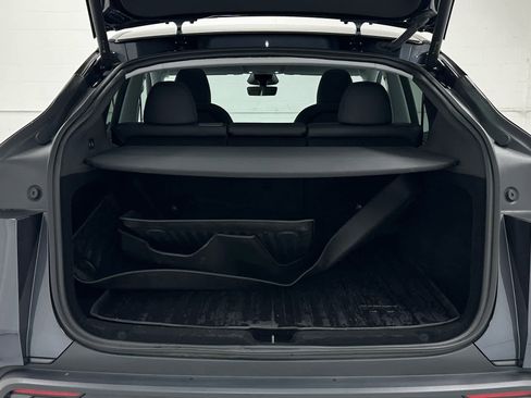 Used 2026 Tesla Model Y Long Range image 43